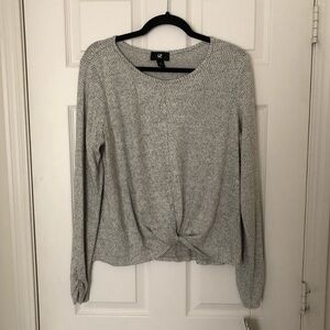 Light Gray Knit Pullover with Subtle Texture